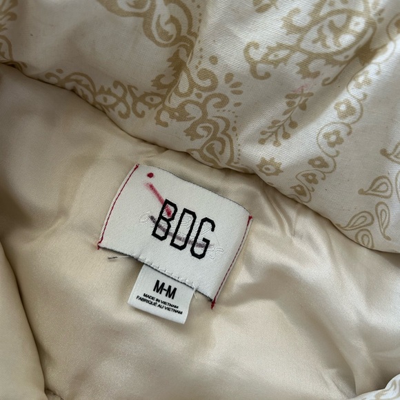 BDG Isla Printed Linen Puffer Jacket - Picture 5 of 6